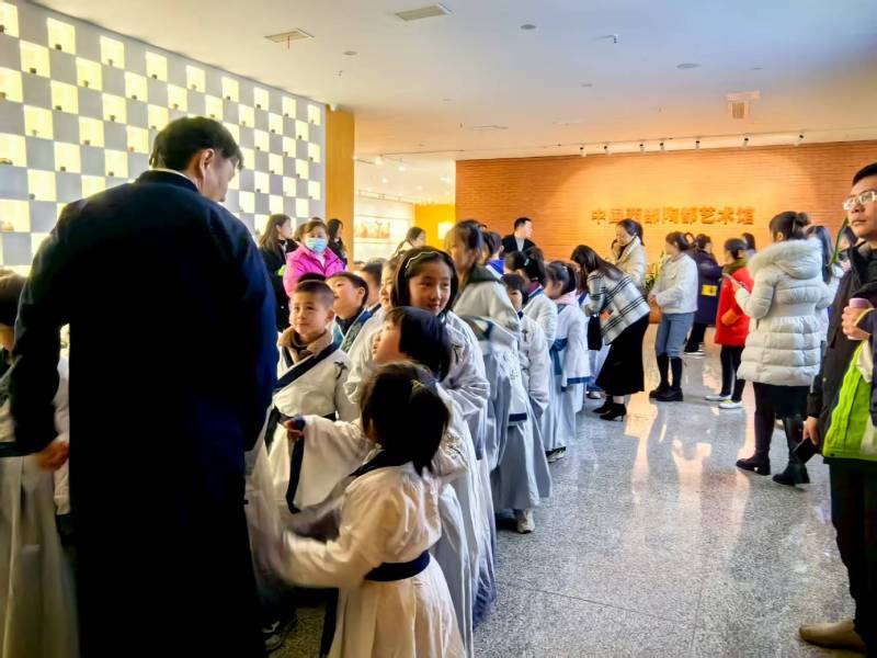 文化赋能：若羌县魔创文旅挖掘城市文化资源的实践探索